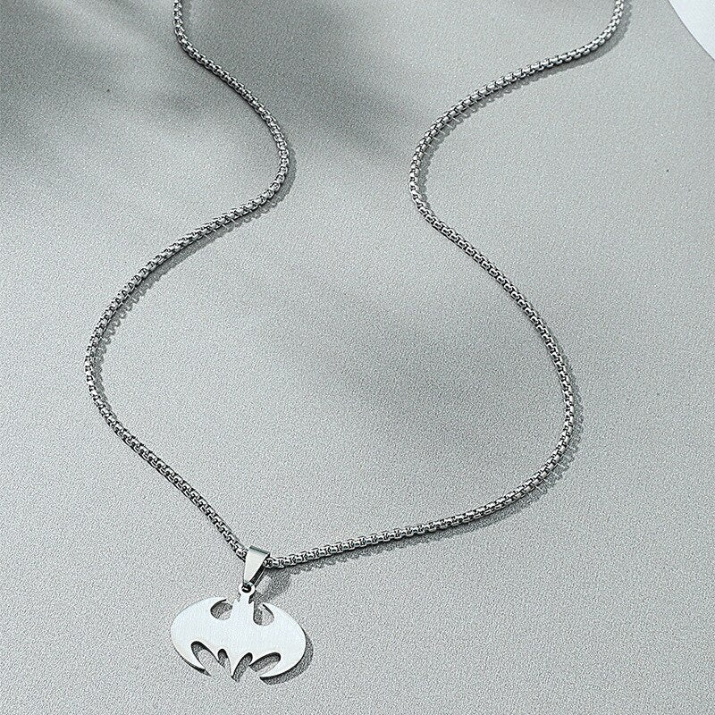 Batman Necklace - ItemBear.com