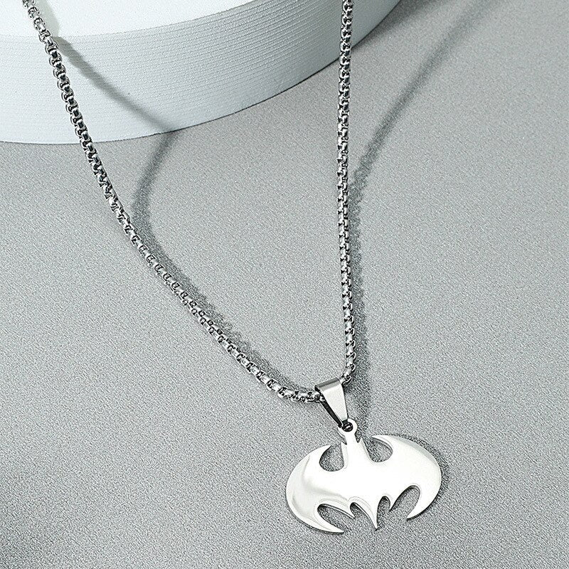 Batman Necklace - ItemBear.com