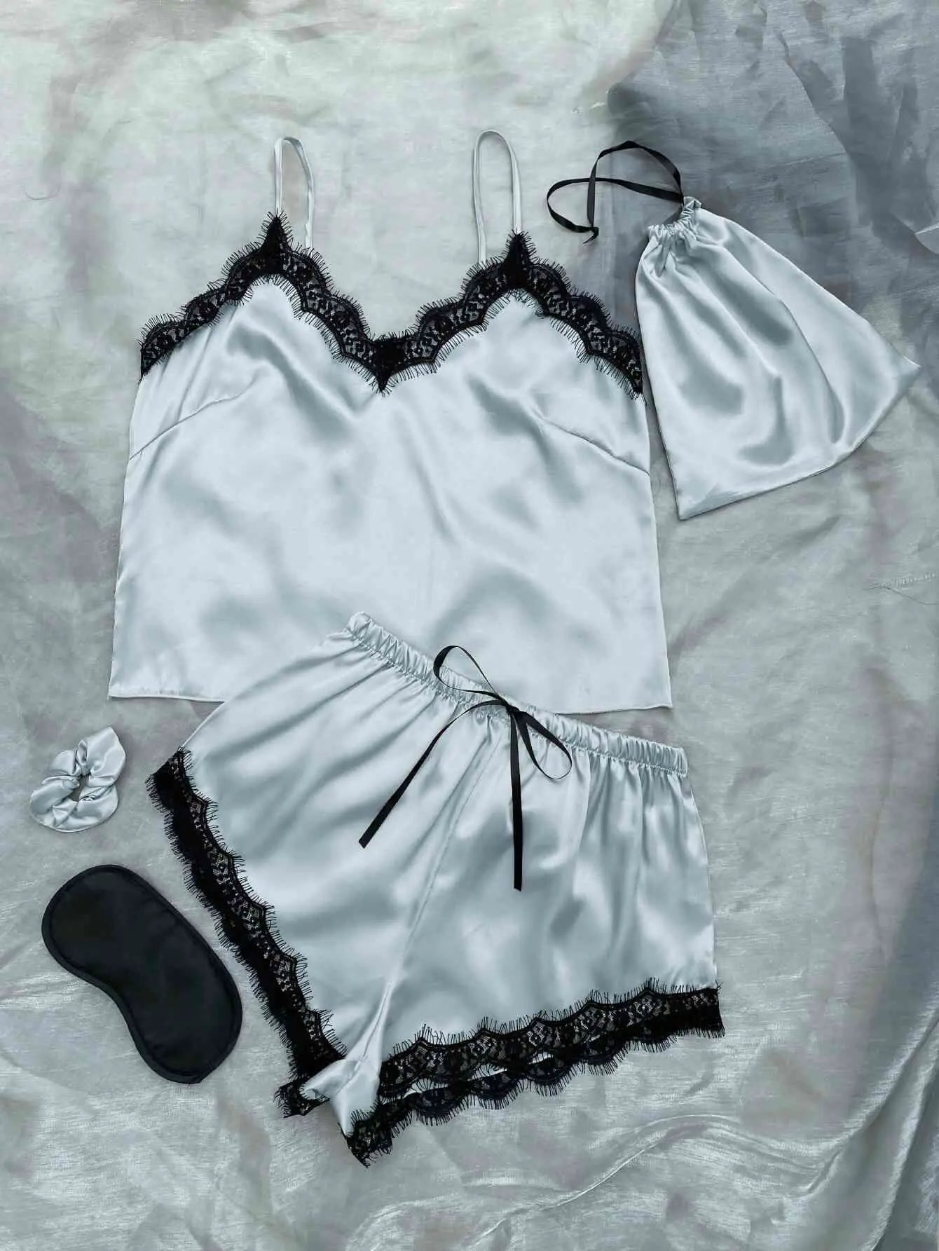 Lace Dreams Pajama Set - ItemBear.com