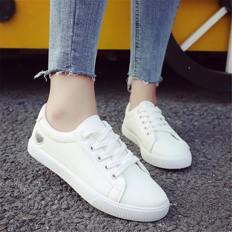 Skate White Shoes - ItemBear.com