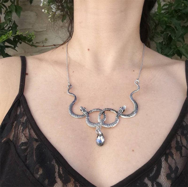 Snake Entanglement Necklace with Crystal - ItemBear.com