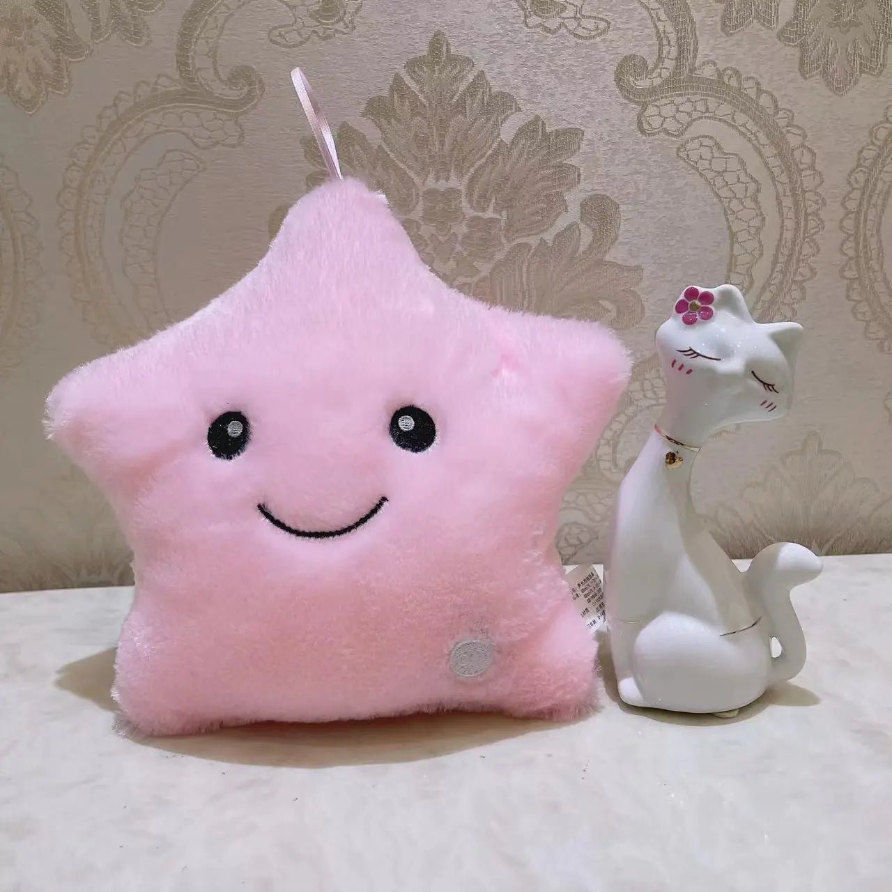 Star Shaped Pillow - ItemBear.com