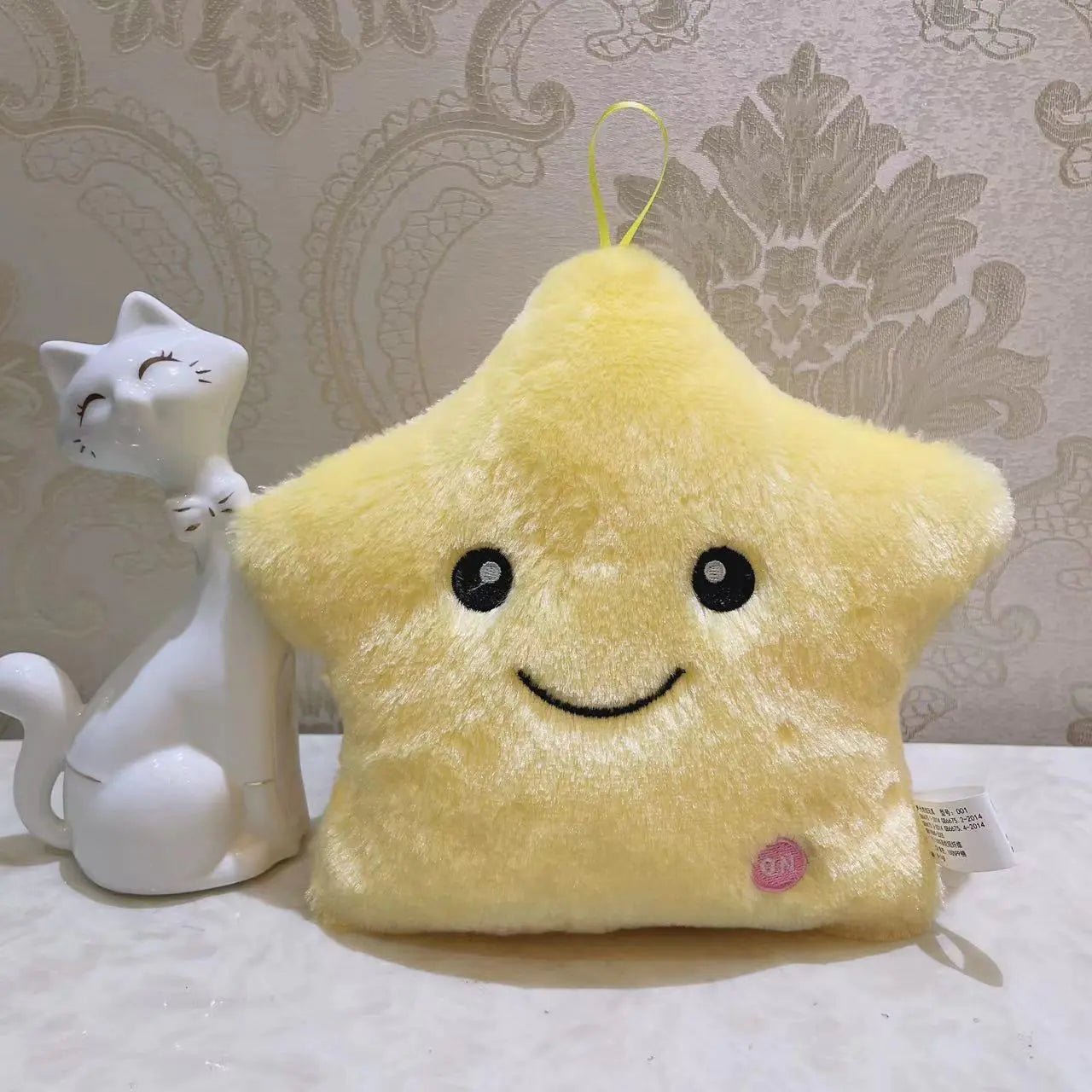 Star Shaped Pillow - ItemBear.com