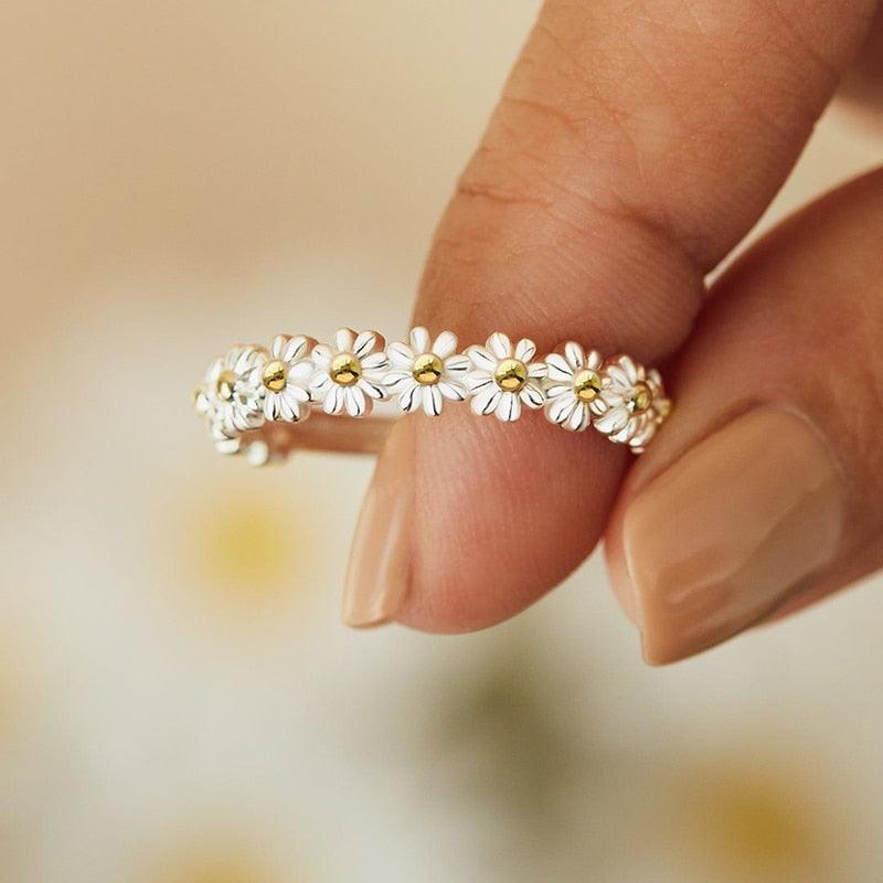 Vintage Daisy Rings For Women Cute Flower Ring Adjustable Open Cuff Wedding Engagement Rings Female Jewelry Bague - ItemBear.com