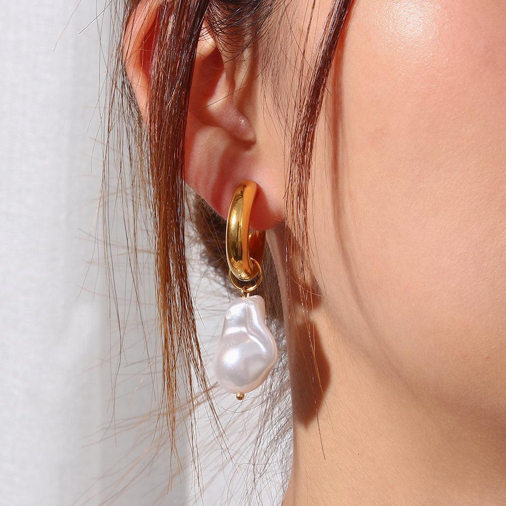 Water Drop Earrings - ItemBear.com